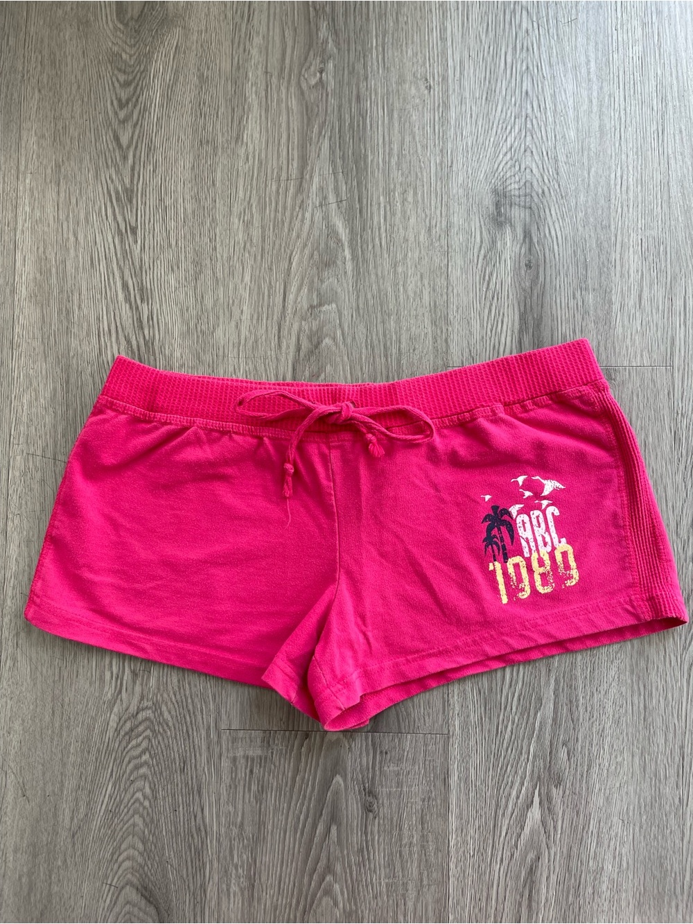 Y2K Vtg active basic California mini shorts large